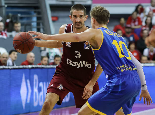 用实际行动 用实际行动