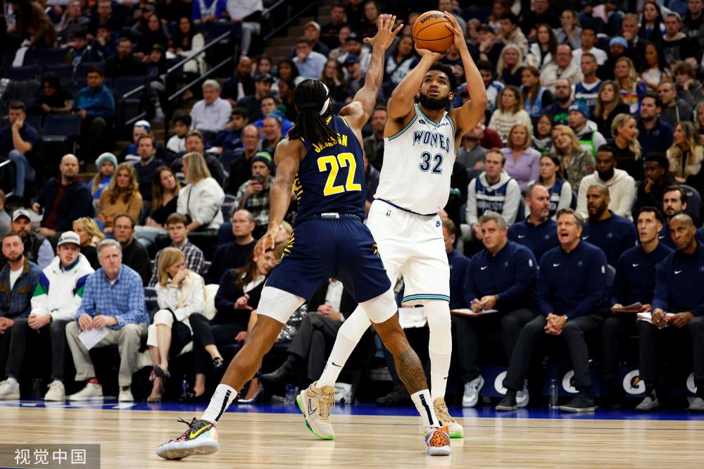 [中超]武磊单刀轻松破门 上演帽子戏法.