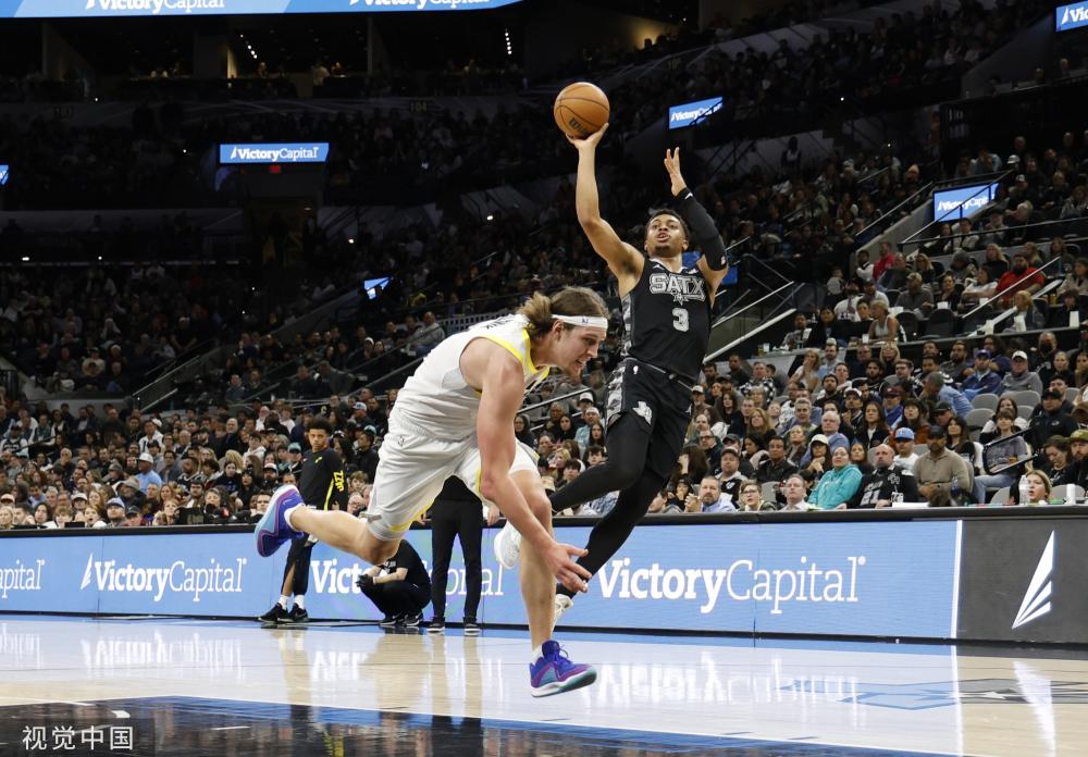 吉马良斯作 吉马良斯作