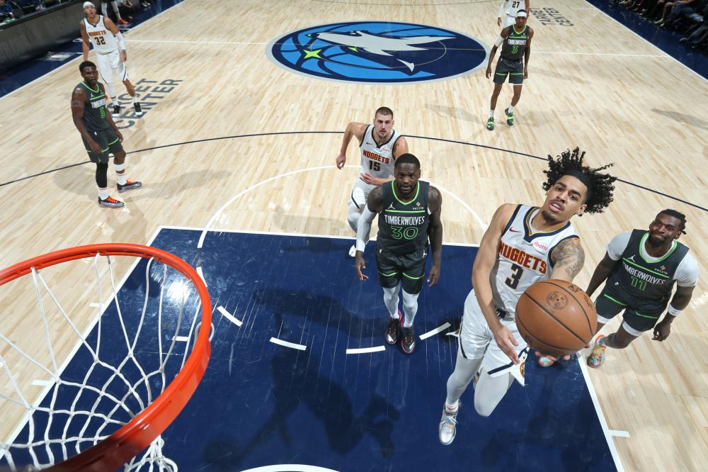 徐杰等年轻 徐杰等年轻