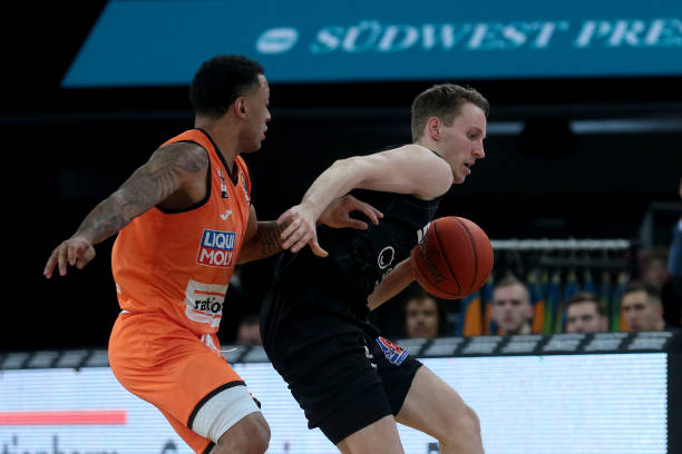 的起伏让高 的起伏让高